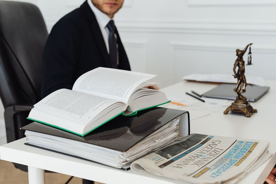 Decreto ingiuntivo: cos'è, quando conviene e quanto tempo richiede